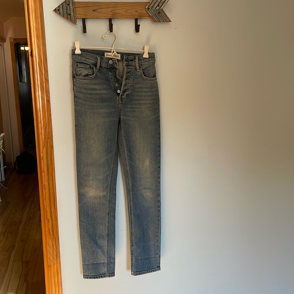 Barley worn Aritzia jeans - Denim Forum Size 24 - The yoko high rise slim - Picture 3 of 4